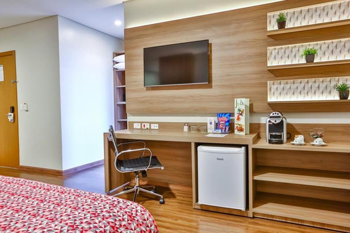 Comfort Mogi Guacu Exterior foto
